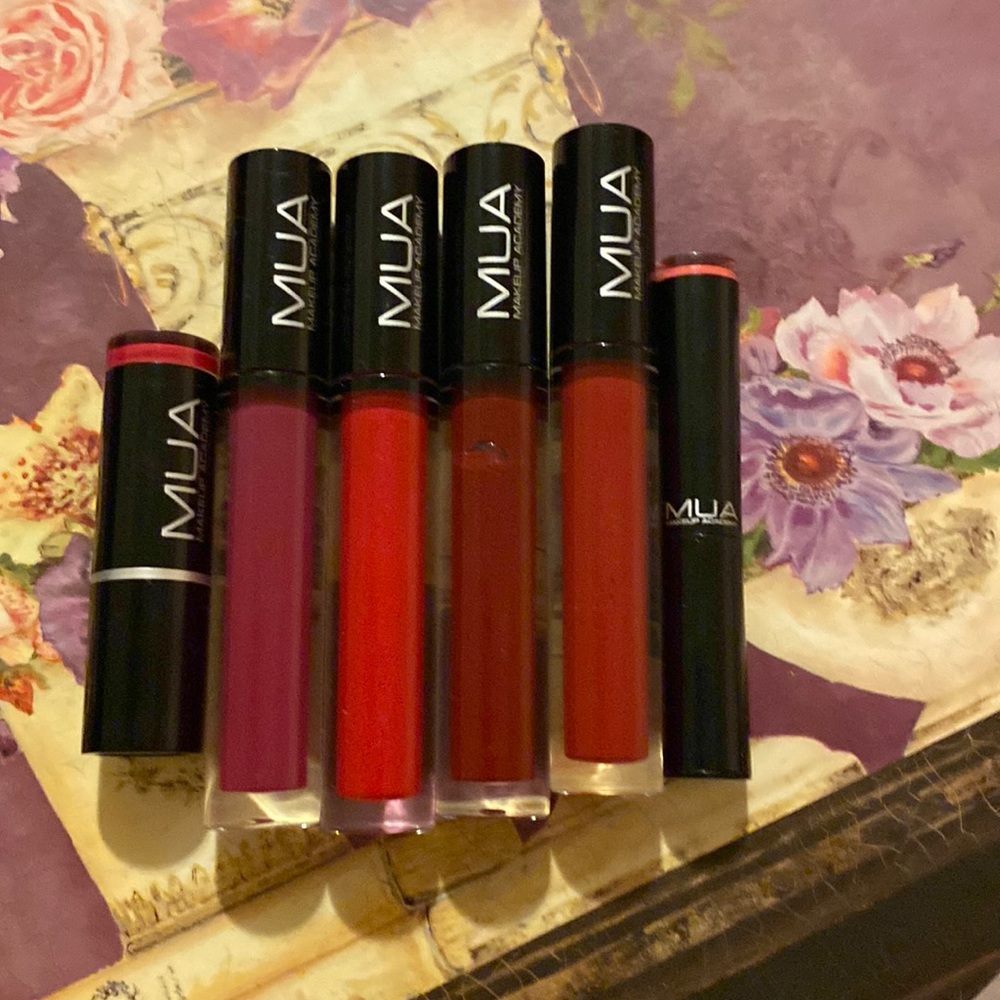 MUA lip bundle